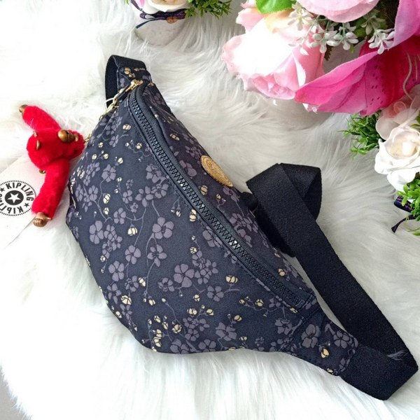 KIPLING กระเป๋าสะพาย กระเป๋าคิปลิ้ง Pac Man Fresh Waist Pack