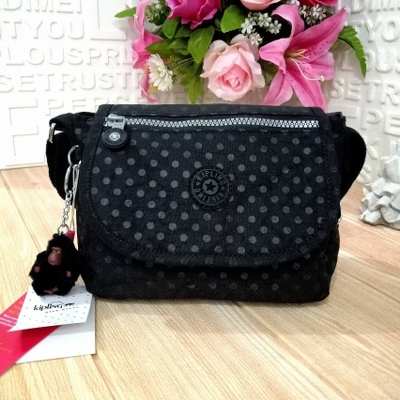 กระเป๋าสะพาย Kipling CROSSBODY BAG วินเทจอ่ะ