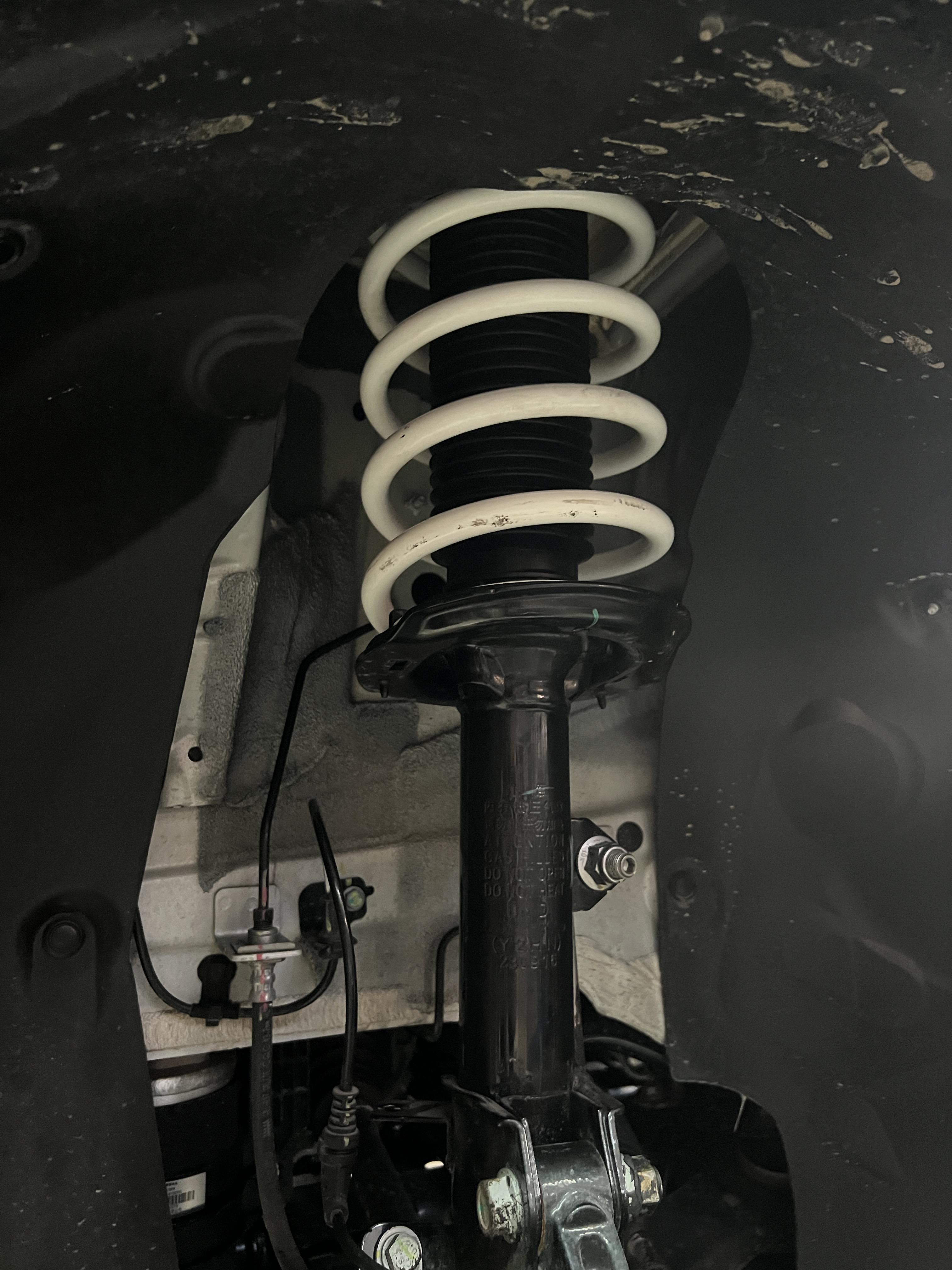 BYD ATTO3 อัพเกรดช่วงล่างให้หนึบ นุ่ม ลดอาการยวยส่าย [+] YSS SPRING COMFORT พร้อมบริการติดตั้ง ตั้งศูนย์ ครบครับ 𝙊𝙪𝙧 𝙎𝙚𝙧𝙫𝙞𝙘𝙚 บริการทางร้านเรารับทำอะไรบ้าง 🔧 มียางรถยนต์ทุกยี่ห้อให้เลือกซื้อ 🔧 โช้คอัพ สปริง 🔧 เช็คช่วงล่าง แก้ปัญหาให้ตรงจุด 🔧 ติดตั้งยางแบบไร้รอย 100% 🔧 บริการสลับยาง ตามอายุ 🔧 บริการล้างลิ้นปีกผีเสื้อ 🔧 บริการเช็คระยะรถยนต์ 🔧 เปลี่ยนถ่ายของเหลวทั้งระบบ 🔧 ตั้งศูนย์ด้วยเครื่อง HUNTER นำเข้าจาก USA สอบถามข้อมูลเพิ่มเติม หรือนัดหมายเข้ารับบริการ ☎️ : 08-6569-1915 ☎️ : 08-6544-5963 Line id : @88rw Tiktok : https://www.tiktok.com/@88rwycrr Youtube : https://youtube.com/@88rw Facebook : https://www.facebook.com/88rwtire Location : https://goo.gl/maps/HrNUAZXPN94KvxZ98?coh=178573&entry=tt #รถยนต์มีปัญหาไม่รู้ต้องแก้ตรงไหน ทางเรายินดี ตรวจหาปัญหาและหาวิธีแก้ บอกลูกค้าก่อนลงมือทำเสมอราคาเป็นธรรมไม่เอาเปรียบ สบายใจคุณลูกค้า ร้านยางเจริญรุ่งเรือง ยินดีต้อนรับครับ