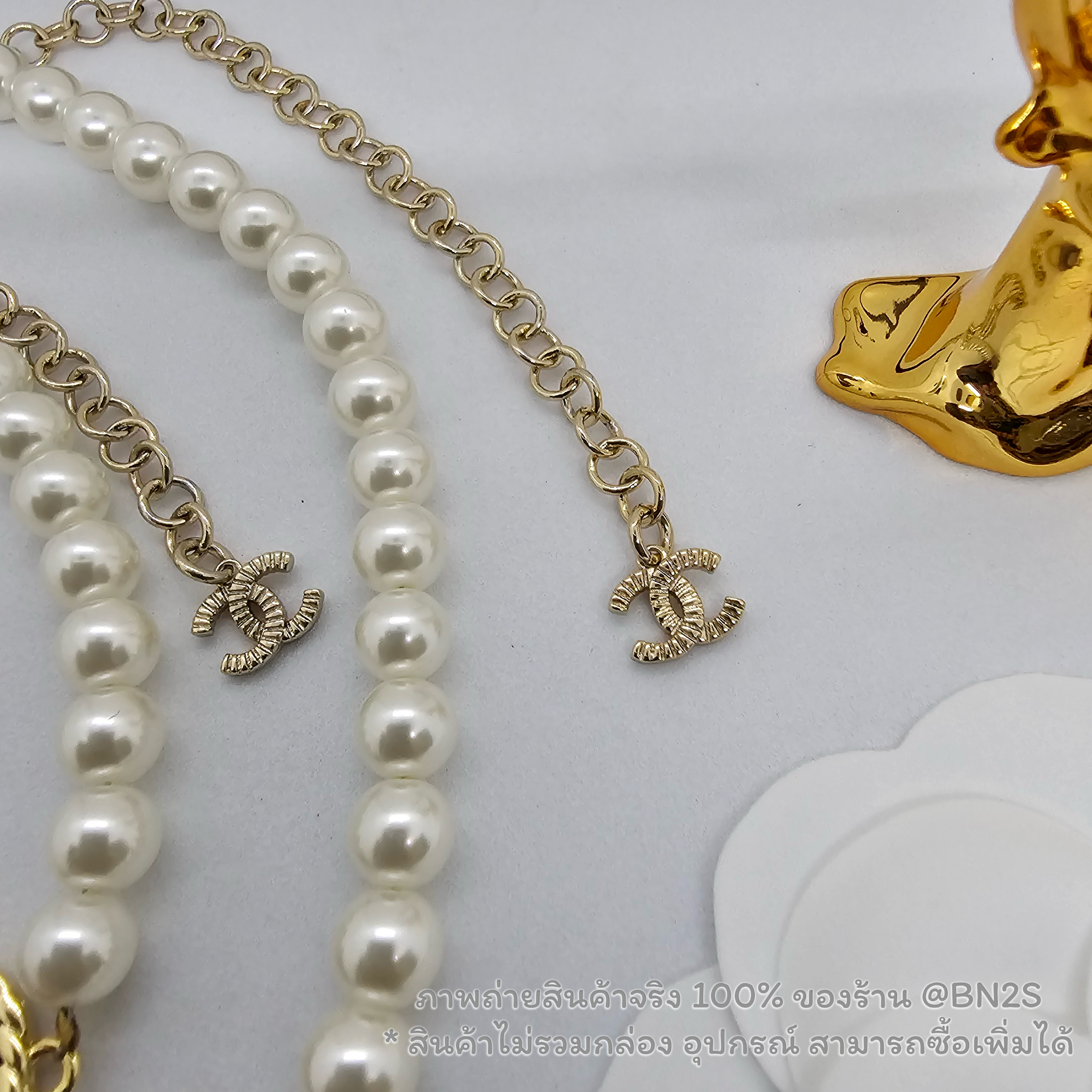 [ออริ] สร้อยคอ Chanel CC Heart Denim & Pearls Bracelet Blue/White Gold Hardware สร้อยคอไข่มุก จี้หัวใจน้ำเงิน