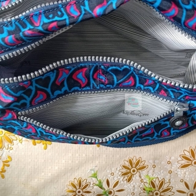 SALE! คิปลิ้ง Kipling กระเป๋าสะพายข้างReth