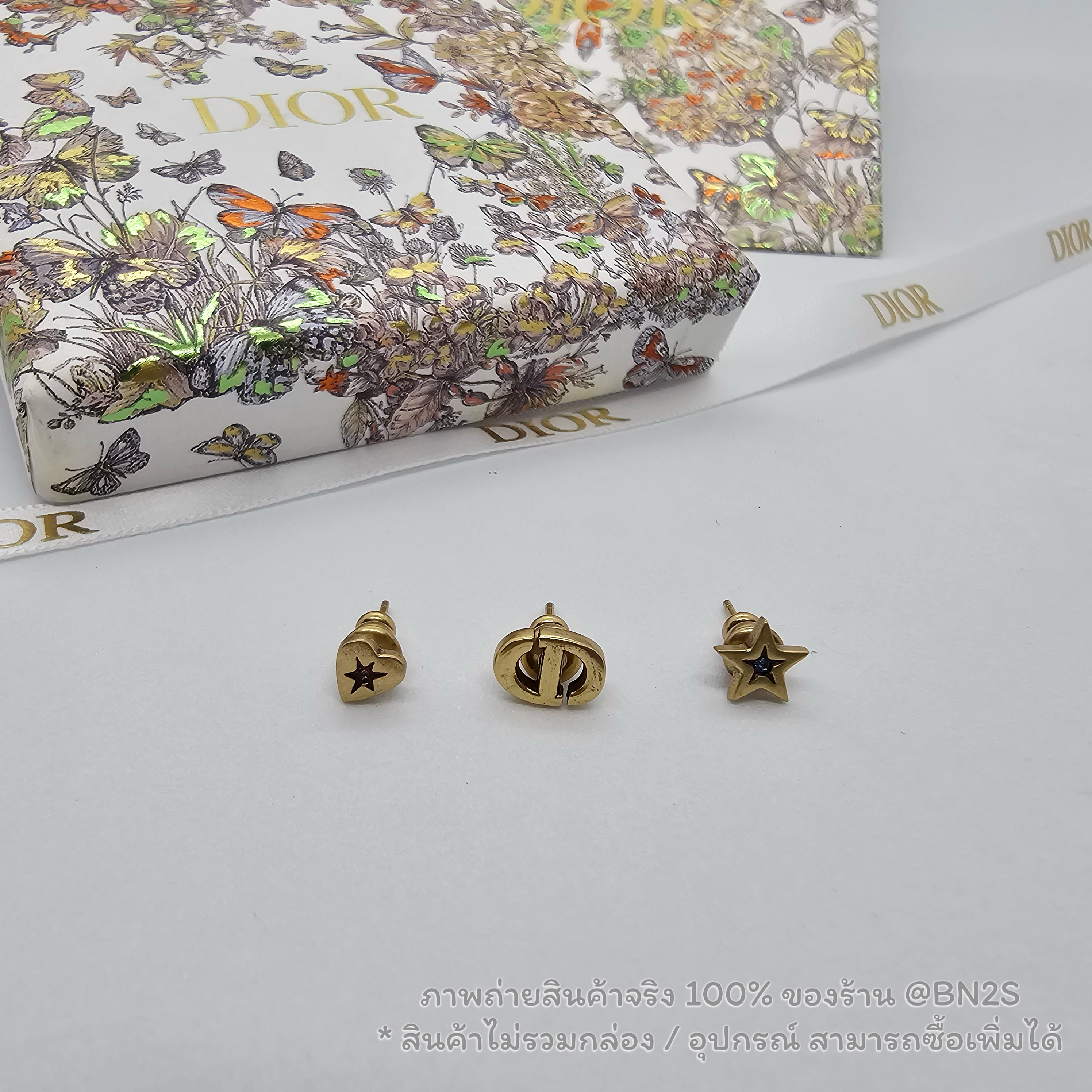 [ออริ] Christain Dior Lucky Charms Set of Stud Earrings Antique Gold-Finish Metal ต่างหู ชุดเช็ท 3 ชิ้น อะไหล่ทองปัดเงาดำ มีถุงกระดาษ ซองซิปล็อค *ไม่รวมกล่อง