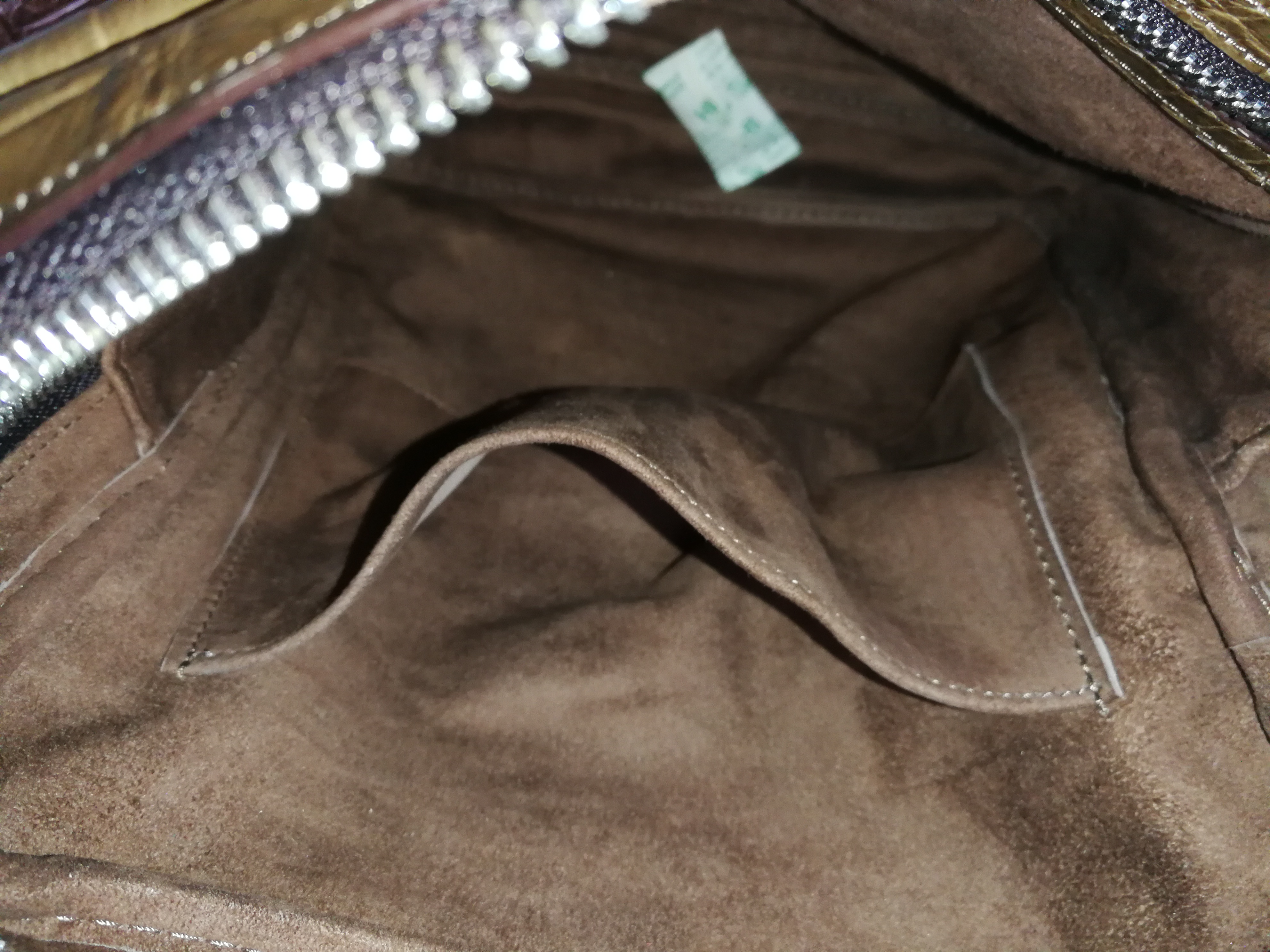 กระเป๋าสะพายชายหนังจระเข้แท้ สีน้ำตาล ส่วนท้อง รหัส CRM0218H-06-BR