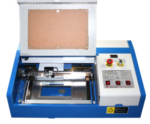 เครื่องยิงเลเซอร์ เครื่องทำตรายางรุ่น3020 50W