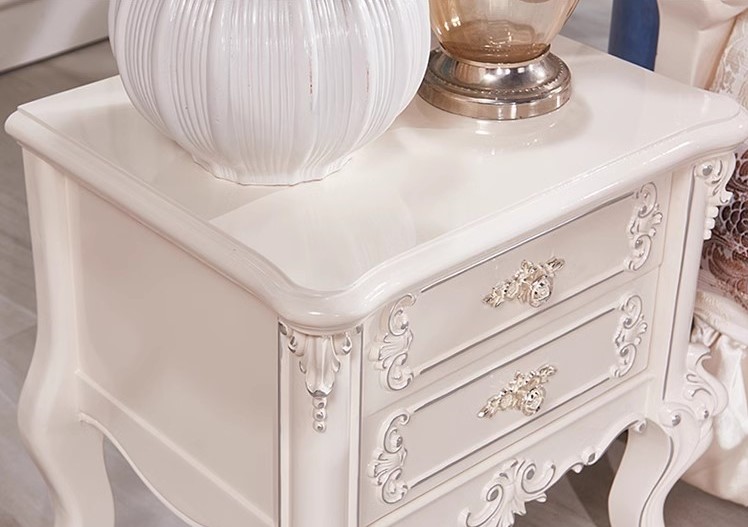 โต๊ะหัวเตียง โต๊ะหัวเตียงหลุยส์ 05