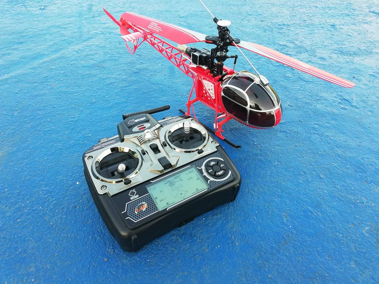 เฮลิคอปเตอร์ WLTOYS V915 LAMA สเกล 2.4GHZ