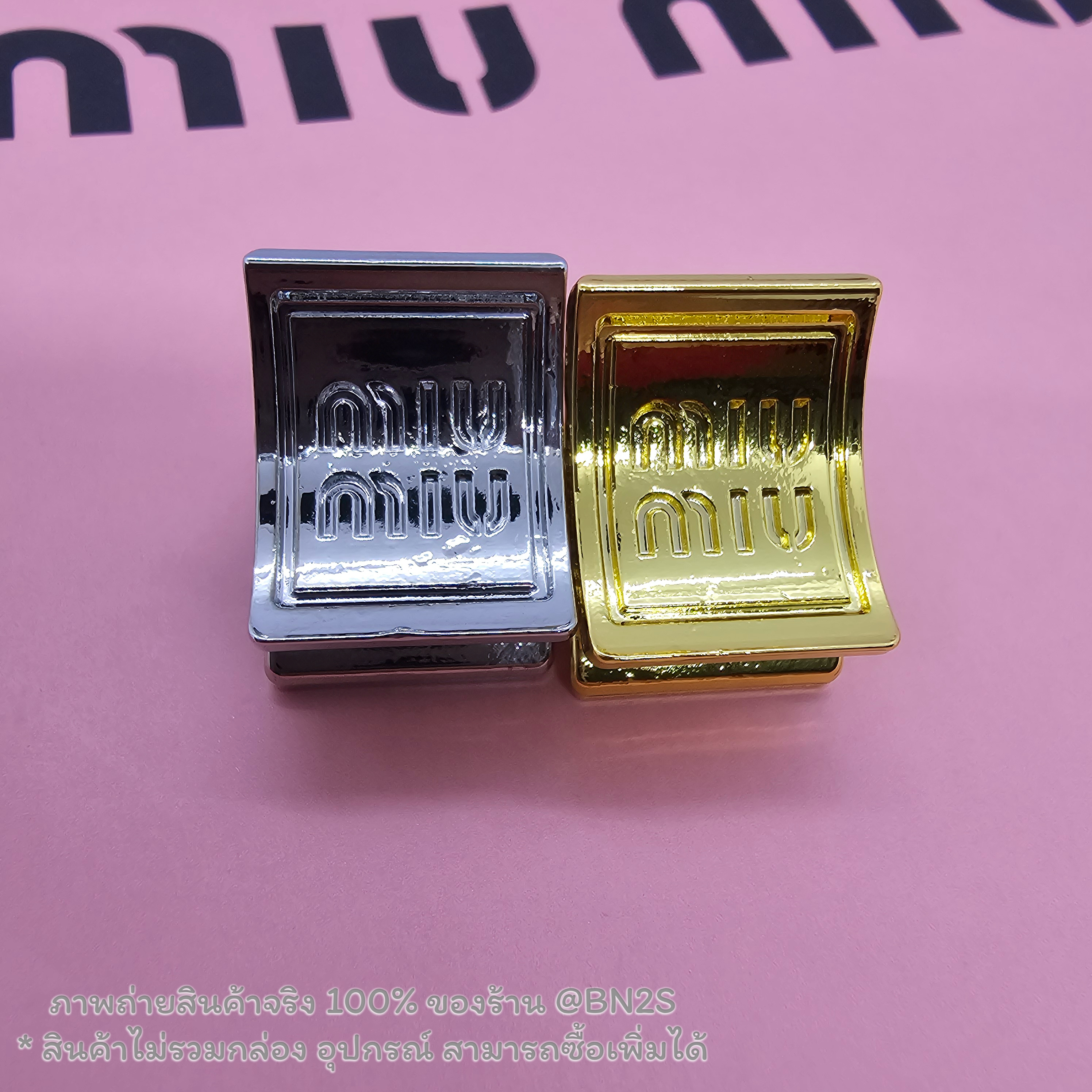 สีทอง | Miu Miu Metal Claw Clips With Perforated Logo Gold กิ๊บติดผมโลหะ มินิ แบรนด์ มิว มิว 1 ชิ้น มีให้เลือกสีเงิน สีทอง