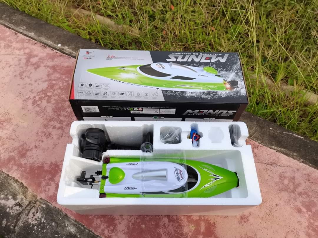 เรือบังคับวิทยุความเร็วสูง HJ-806 47Cm 2.4G RC 30Km/H แบตเตอร์+ชุดชร์าจ พร้อมเล่น ระบบระบายความร้อนด้วยน้ำ