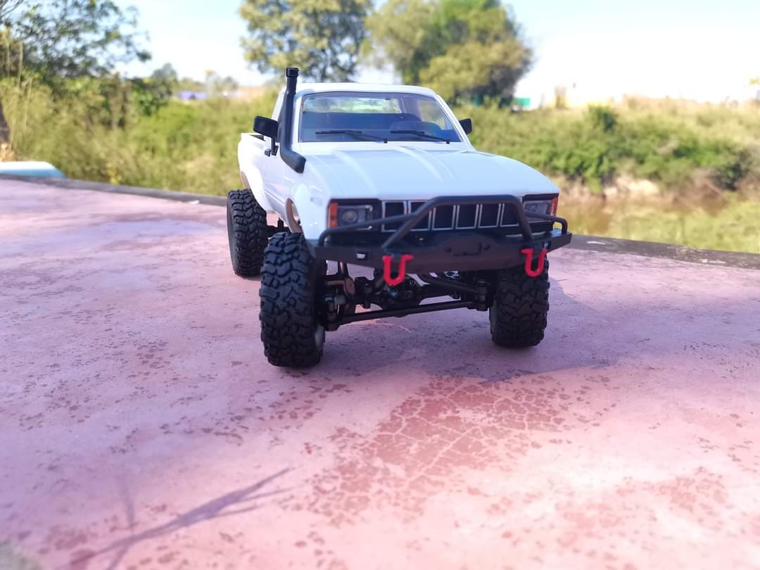 รถบังคับวิทยุ WPL C24 RTR RC CAR 2.4GHZ ระบบ 4x4 4WD TOYOTA HILUX สินค้าชุดพร้อมเล่น