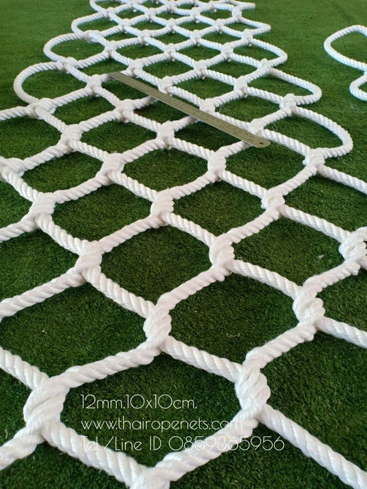 ตาข่ายเชือกโพลีเอสเตอร์ สีขาว 12 mm.ช่องตา 10 x 10 cm. (ผลิตได้ทุกขนาด)