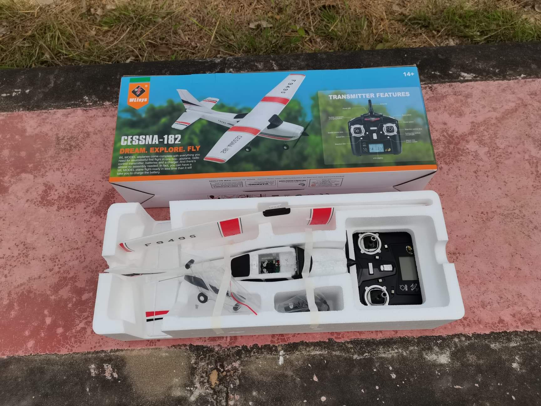 เครื่องบินบังคับวิทยุ แบบฝึกบินเทรนเนอร์ WL-TOYS F949 3CH MINI CESSNA 2.4GHZ สินค้าชุดพร้อมเล่น บินง่ายมากๆ