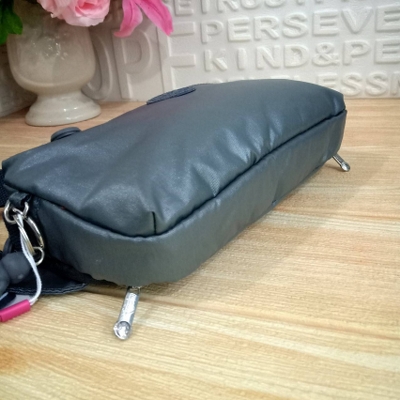 Kipling กระเป๋าคาดเอว สะพายข้าง รุ่น Halima convertible waist back