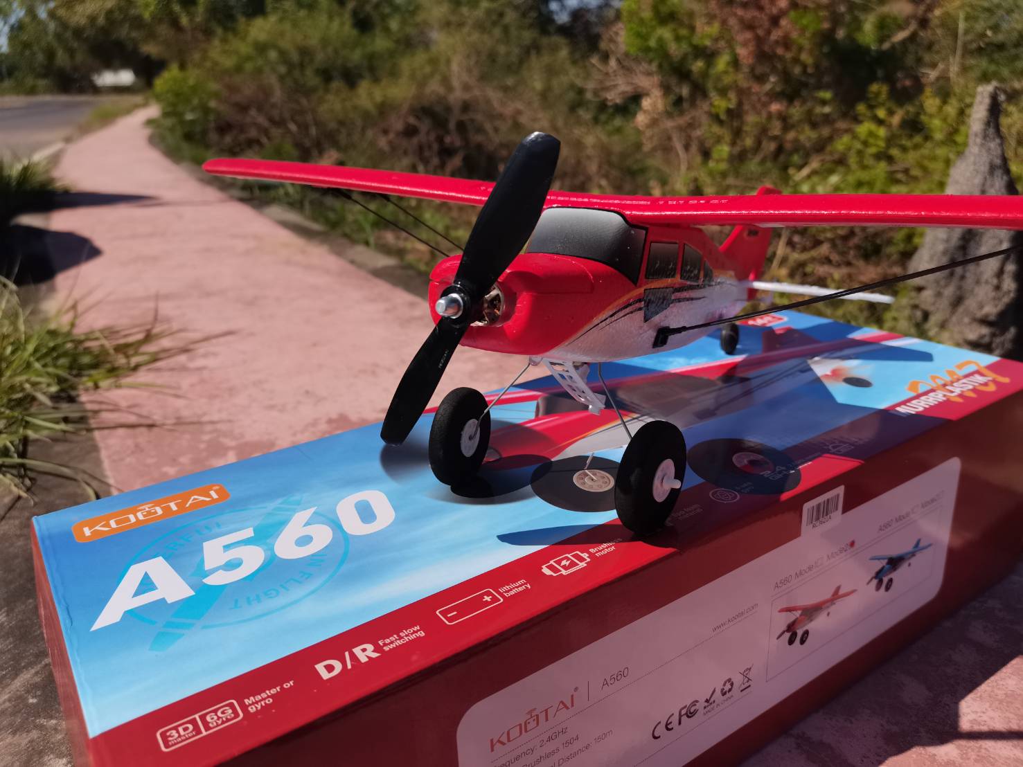 เครื่องบินบังคับ KOOTAI A560 RC 2.4 GHZ 4CH บินไกล 200เมตร EPP 1504 มอเตอร์ Brushless มีไฟ Gliding RC เครื่องบิน RTF