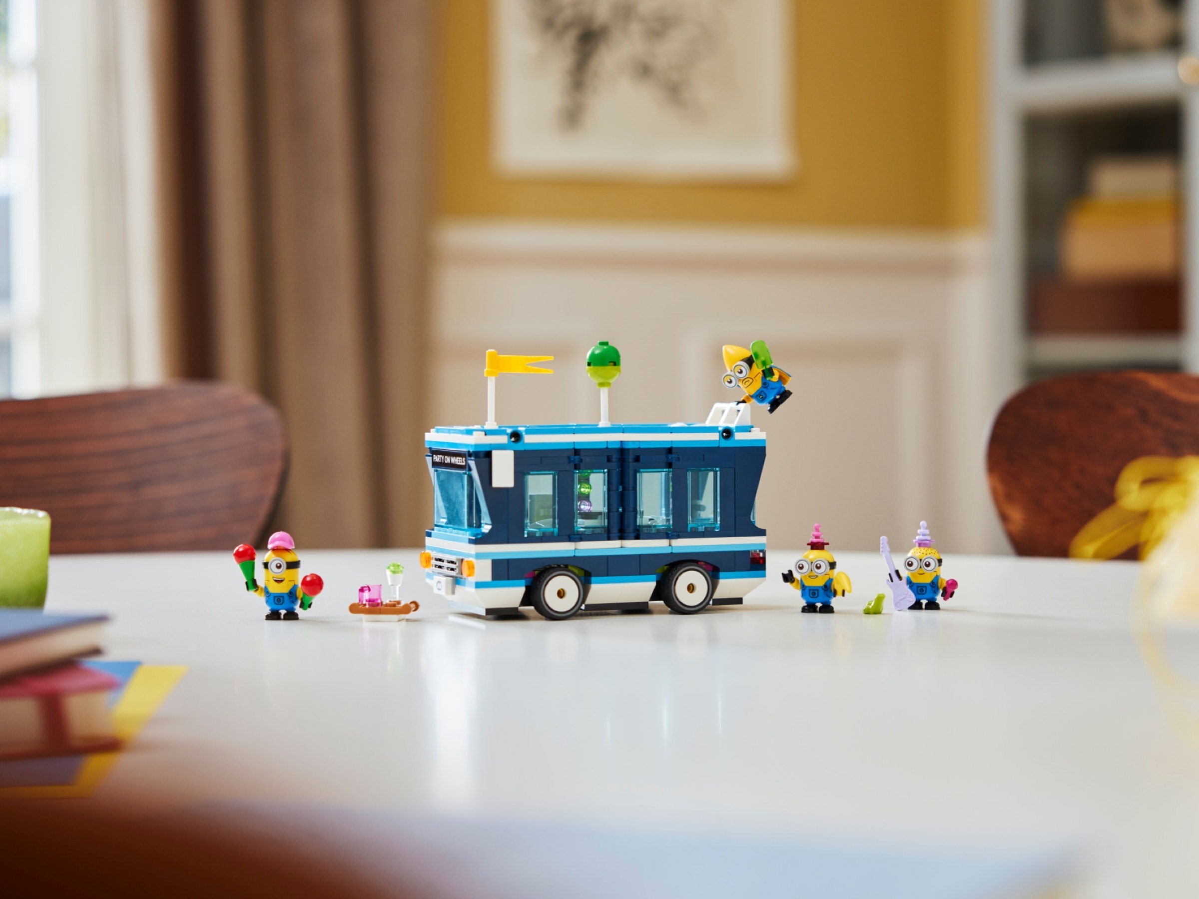 LEGO Minions THE RISE OF GRU DESPICABLE ME เลโก้ 75581 Minions' Music Party Bus