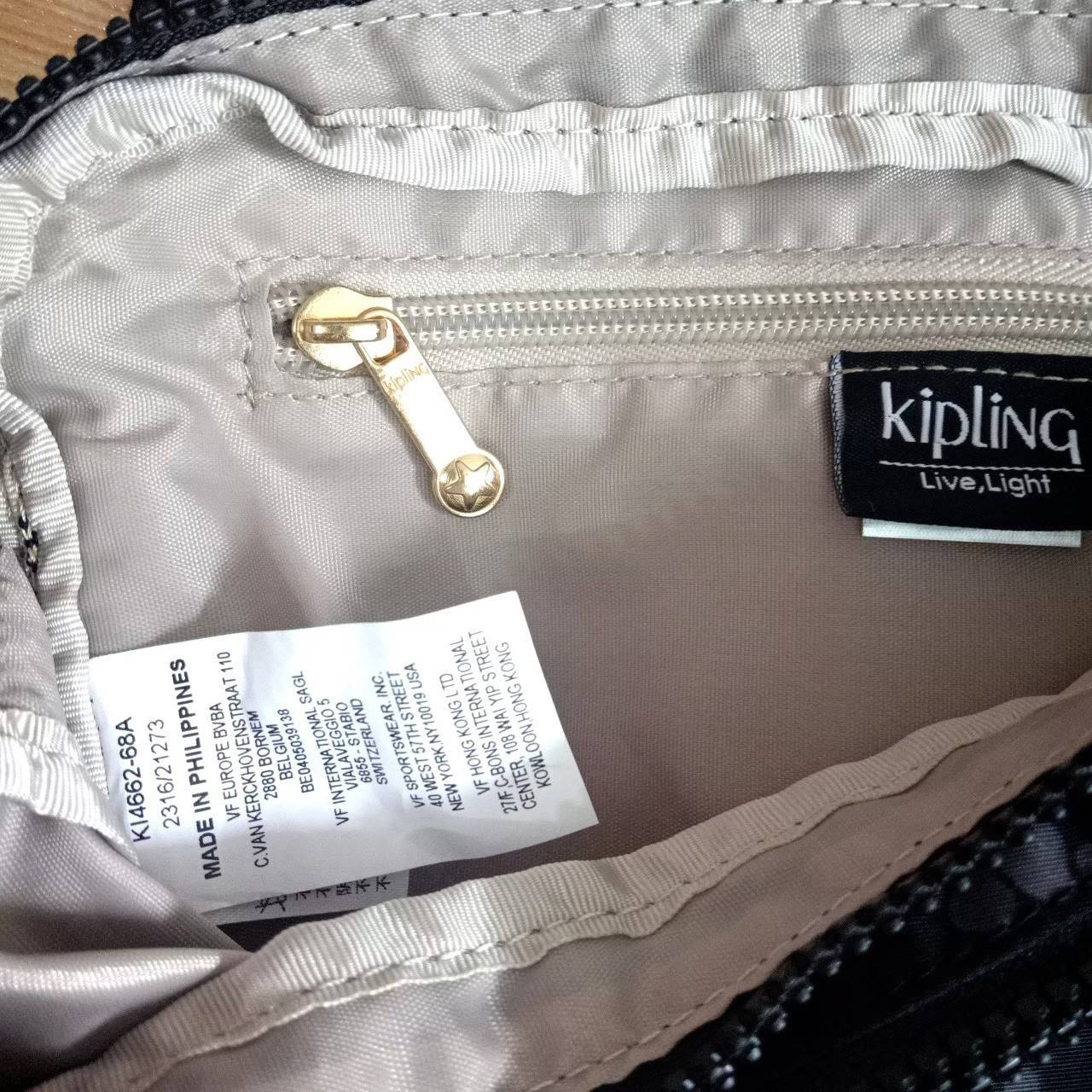 กระเป๋าสะพาย Kipling รุ่น Halima convertible