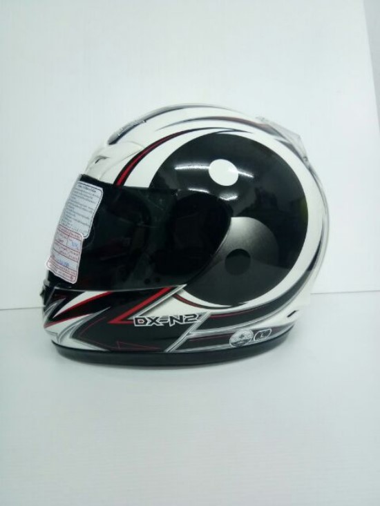 🔥หมวกกันน็อค DX ขาวดำ