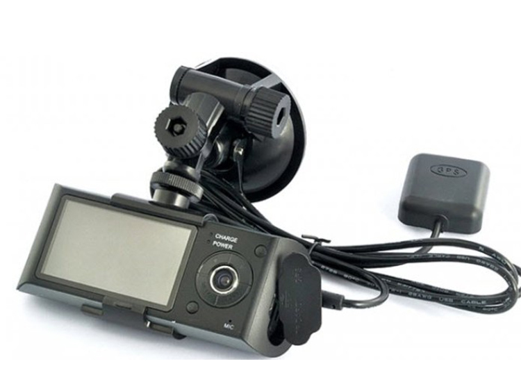 กล้องติดรถยนต์ R300 HD DVR 2 เลนส์+GPS