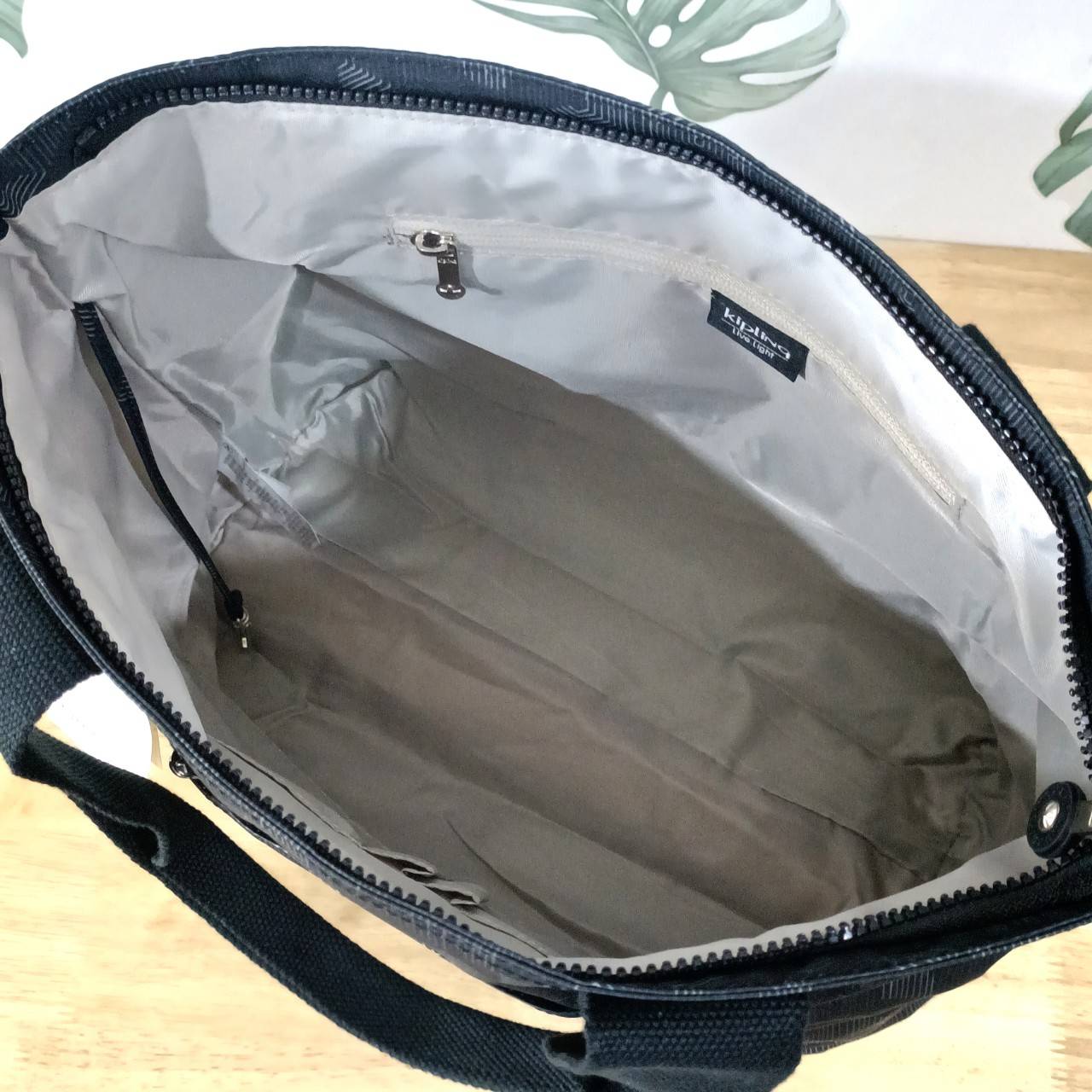 กระเป๋า Kipling ของแท้ สะพายข้าง Tote รุ่น Era S คิบลิง คิบลิ้ง