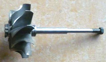 No.26 3521033 KTA19/38 Shaft and Wheel / แกนไอเสียเทอร์โบ HOLSET (3521034, 3526149)