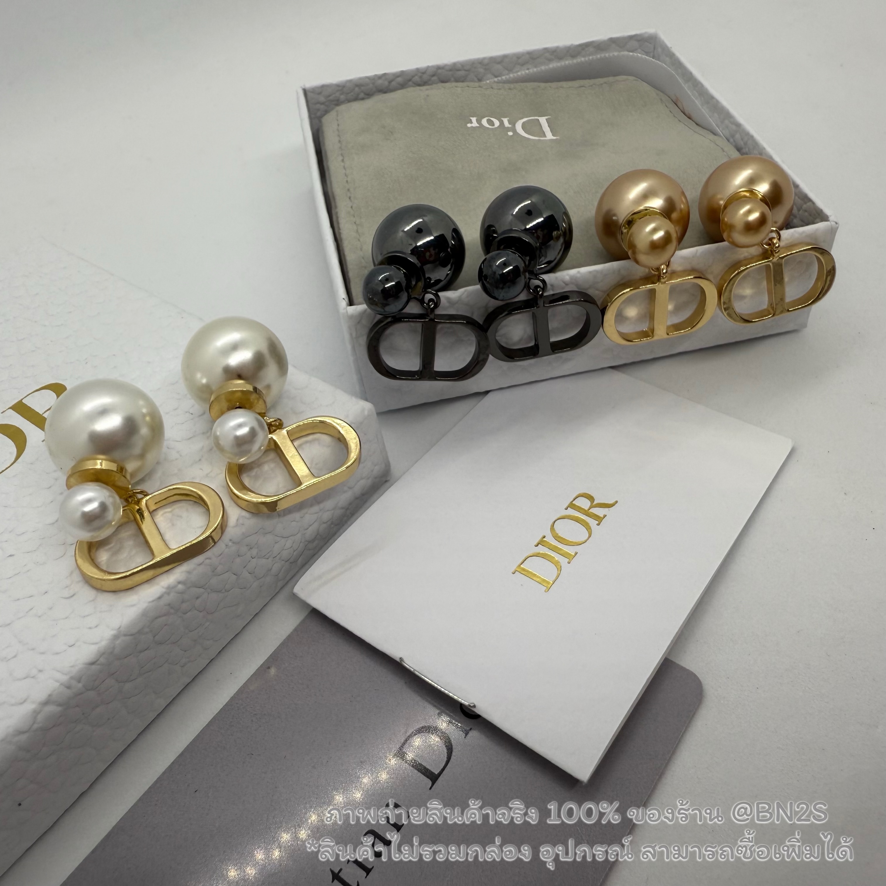 อะไหล่โรสโกลด์ | CD Tribales Earrings ตัวโลโก้อยู่หลังหู ต่างหูไข่มุก อะไหล่ทอง สไตล์วินเทจ ตุ้มไข่มุก ดูมีสไตล์มากค่ะ งานไม่ปั๊ม ไม่รวมอุปกรณ์