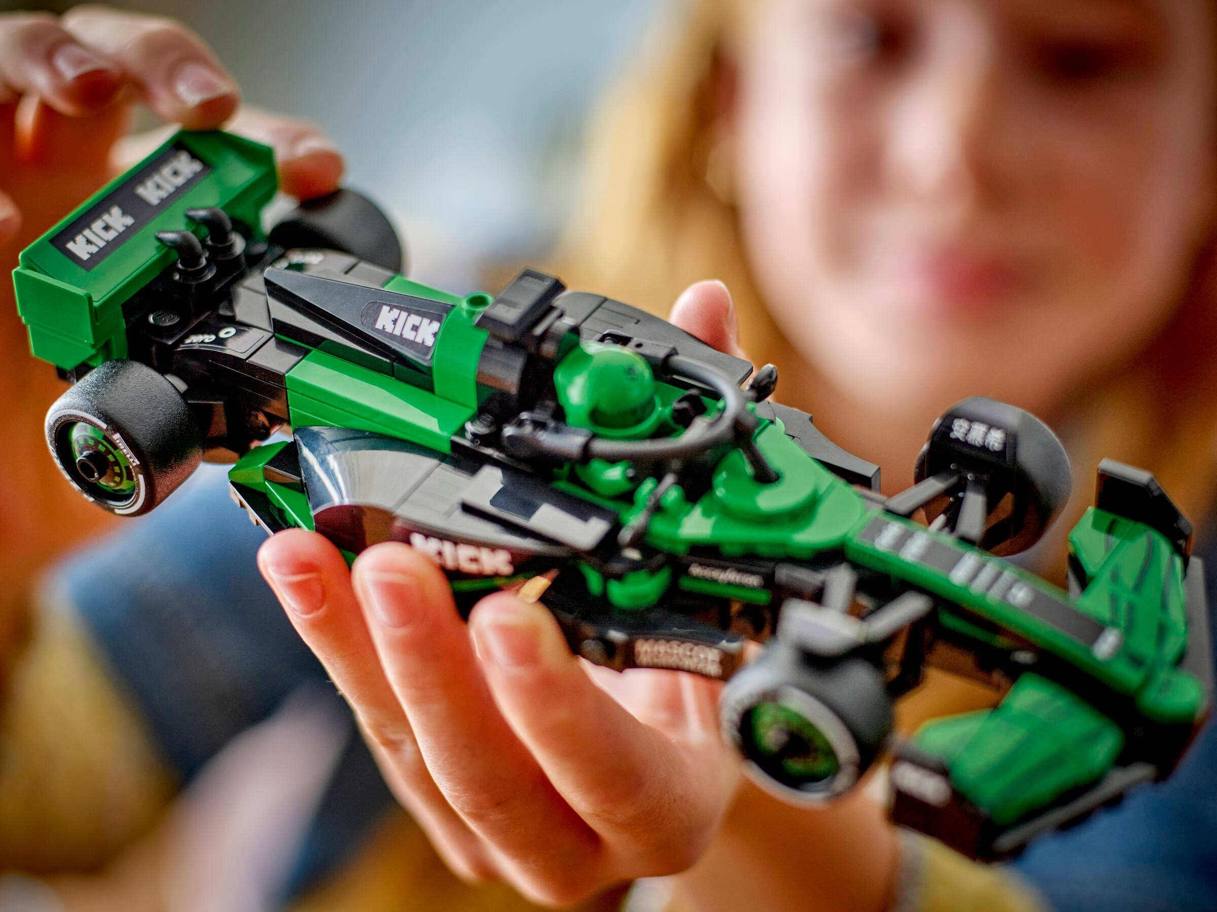 LEGO Speed Champion เลโก้ 77247 KICK Sauber F1 Team C44