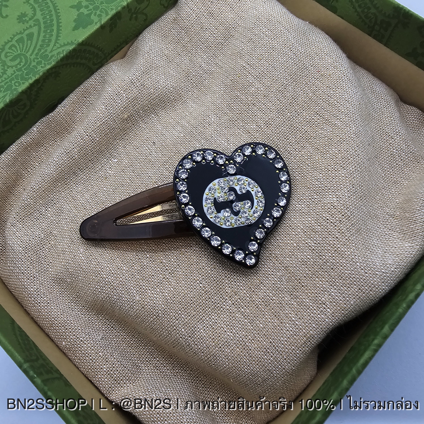 สีดำ | Gucci Hair clip with GG and heart detail กิ๊บหนีบผมหัวใจ ฝังเพชร กุชชี่