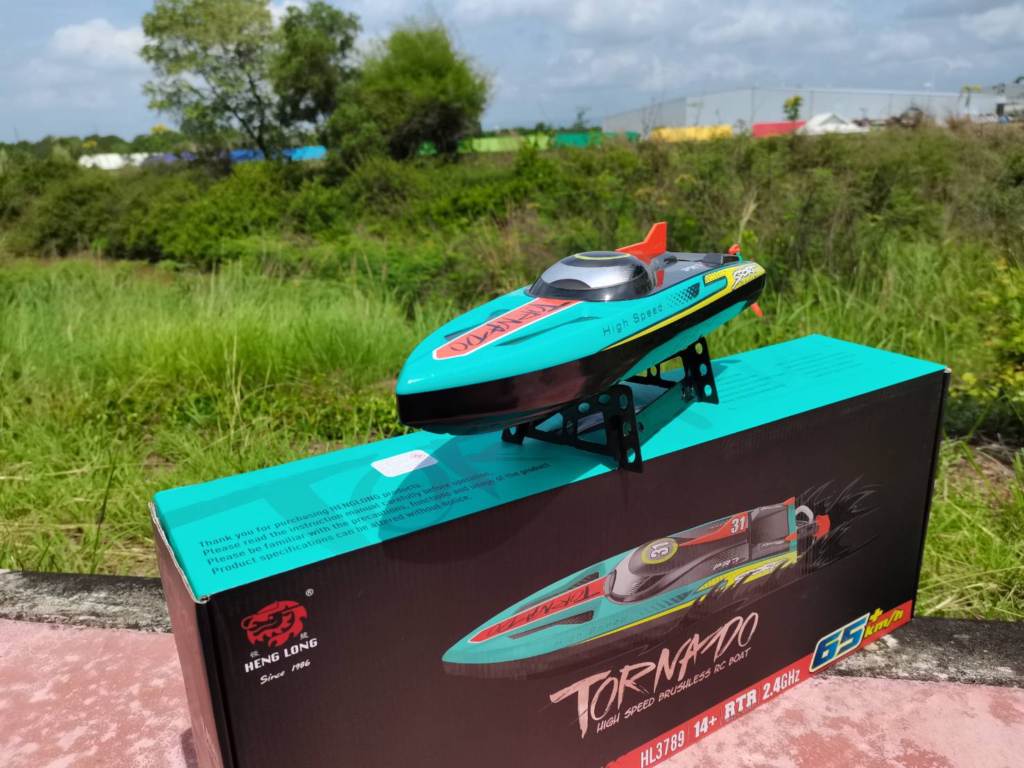 เรือบังคับวิทยุ Heng Long 2.4G รุ่น 3789 48KM/H มอเตอร์บรัชเลส 2900KV พลังแรงสูง ชุดพร้อมเล่น มีระบบระบายความร้อนด้วยน้ำ