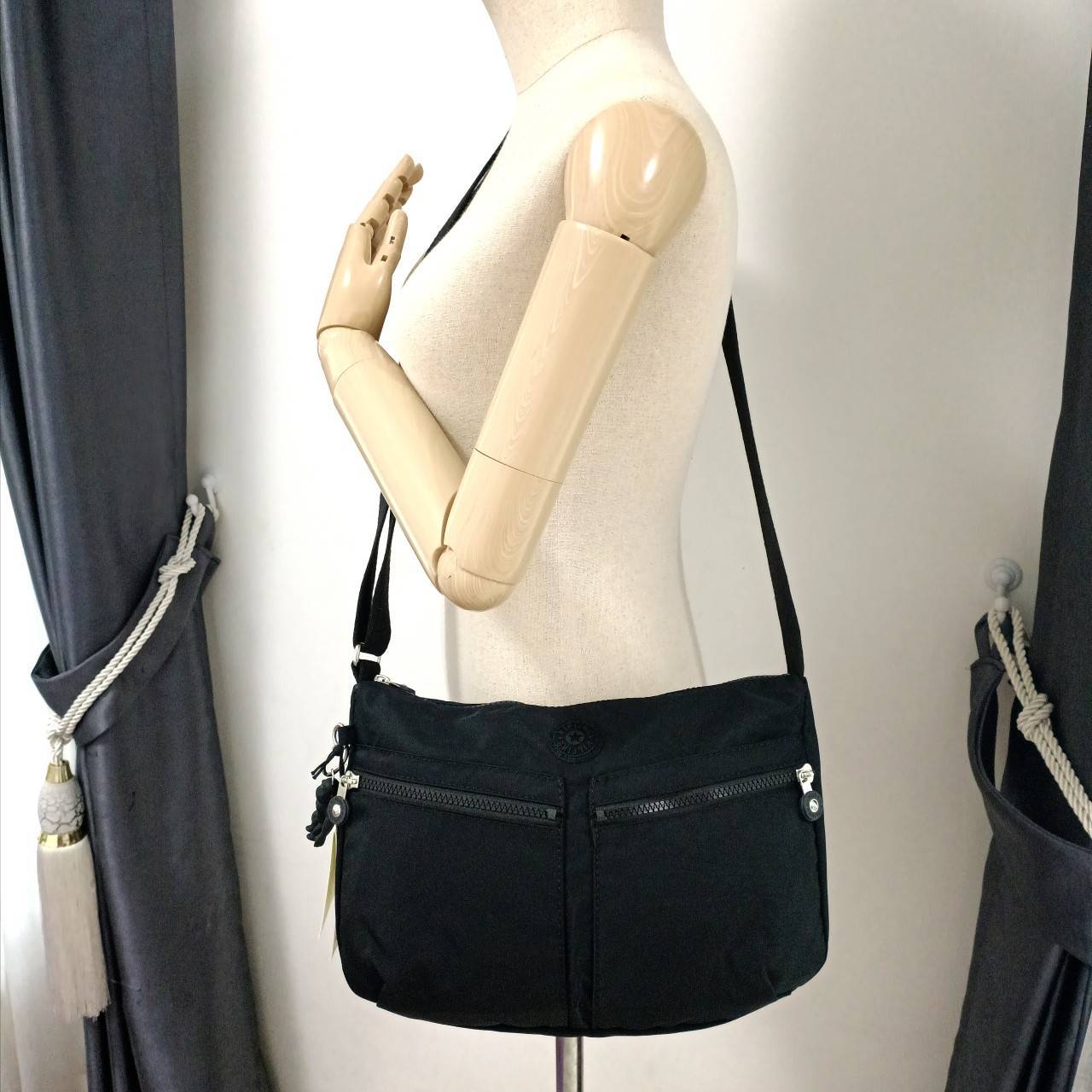 กระเป๋าคิปลิ้ง KIPLING กระเป๋าสะพายข้าง รุ่น Izellah