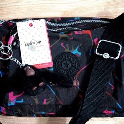 SALE! คิปลิ้ง Kipling กระเป๋าสะพายข้างReth