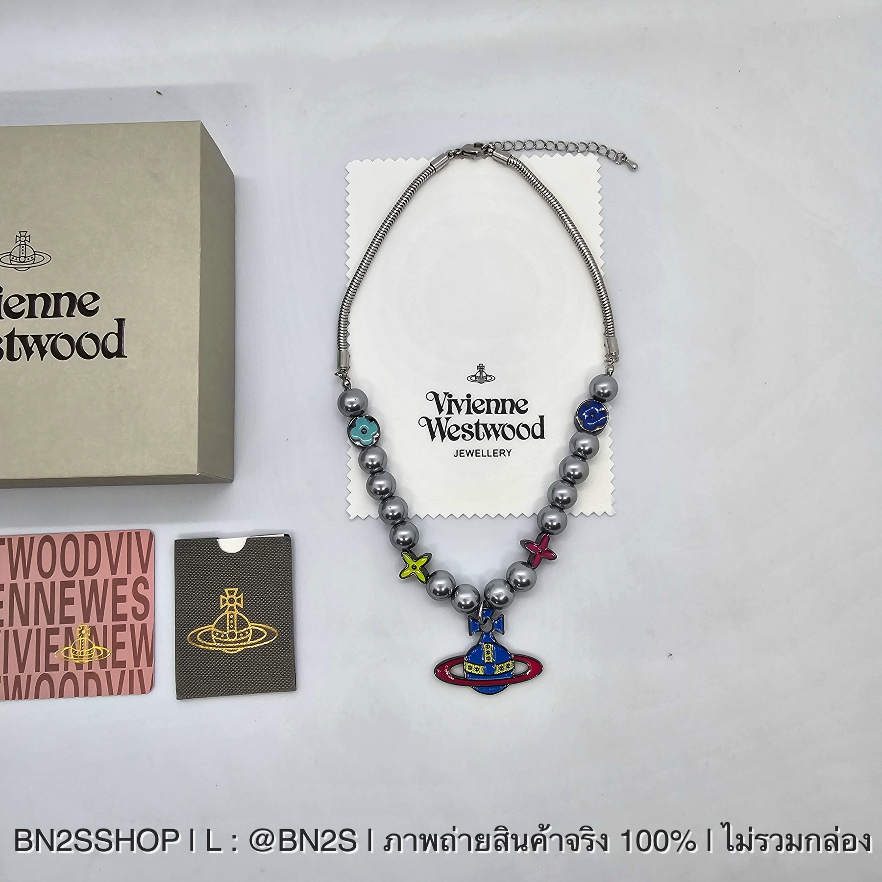สร้อยข้อไข่มุกสีเทา จี้โลโก้ Vivienne Westwood Chockek ใส่ไปทะเล ใส่ชิลๆ ประจำวัน งานน่ารัก