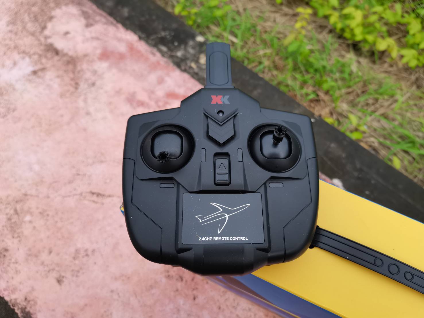 เครื่องบินบังคับ XK A180 F-22 RAPTER 3CH 2.4 GHZ สินค้าชุดพร้อมเล่น บินง่ายมากๆ