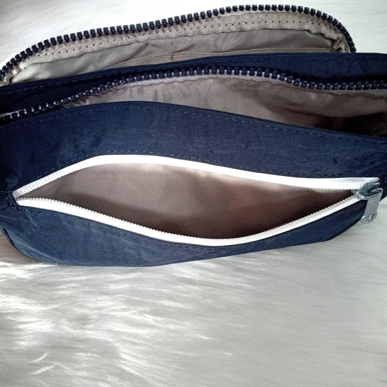 กระเป๋าสะพาย Kipling คิปลิ้ง คิบลิง KIPLING Basic MYRTE Convertible bag