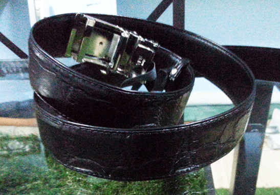 เข็มขัดหนังจระเข้แท้สีดำ ส่วนท้อง