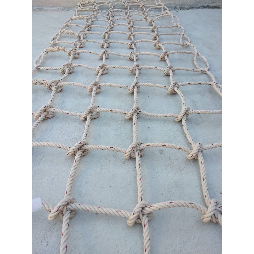 ตาข่ายปีนป่ายตาข่ายค่ายทหาร ปีนป่ายใยยักษ์ 18 มิล ตา 20x20CM.ตาข่ายปีนป่ายฐานลูกเสือเหมาะกับเด็กเล็ก-ผู้ใหญ่ ติดตั้งง่าย