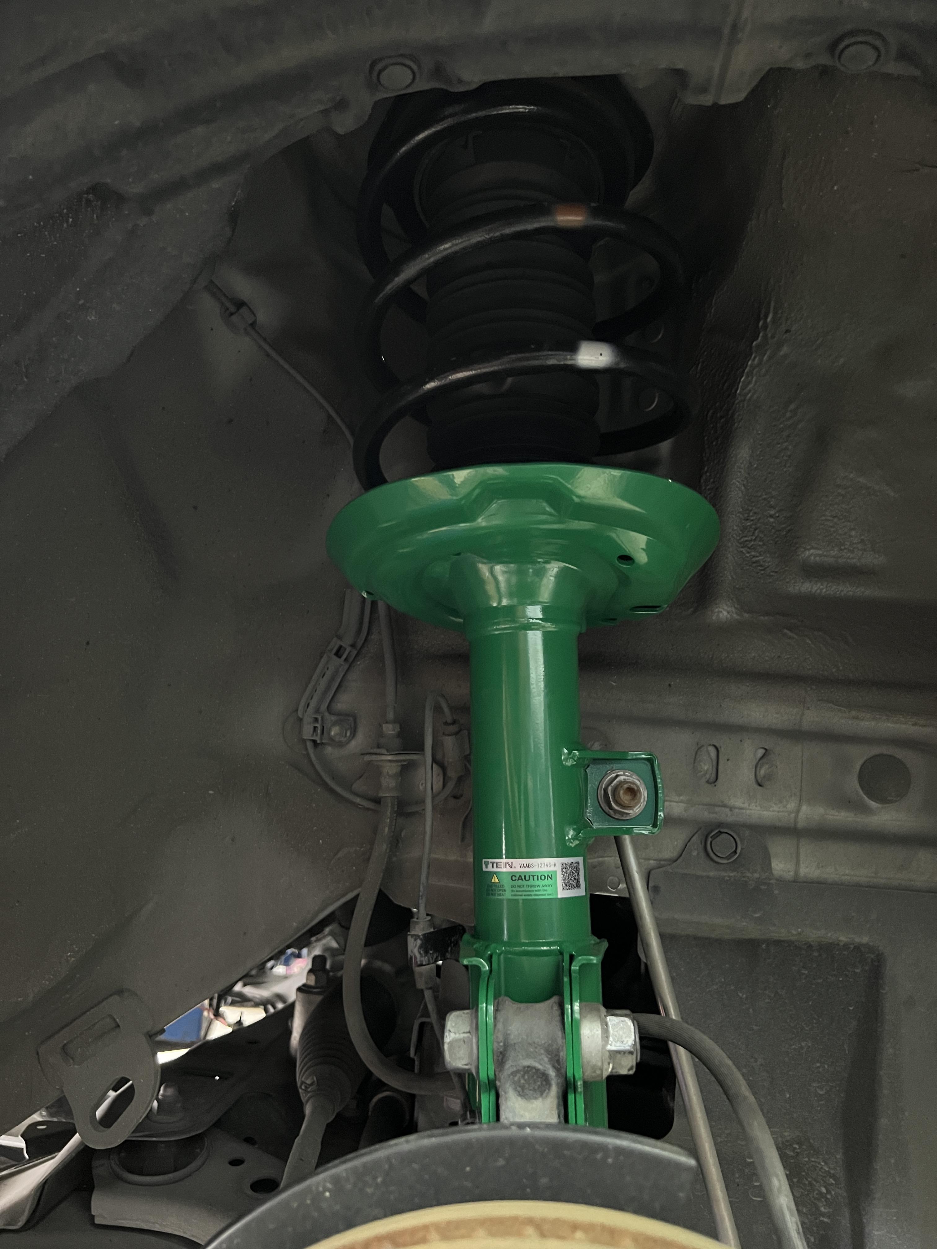 TOYOTA COROLLA CROSS อัพเกรดช่วงล่างเน้นใช้งานแบบนุ่มนวล [+] TEIN ENDURA PRO พร้อมอะไหล่ครบชุด *เพื่อความสะดวกในการรับบริการ นัดหมายเวลาก่อนเข้ารับบริการทุกครั้งครับ 𝙊𝙪𝙧 𝙎𝙚𝙧𝙫𝙞𝙘𝙚 บริการทางร้านเรารับทำอะไรบ้าง 🔧 มียางรถยนต์ทุกยี่ห้อให้เลือกซื้อ 🔧 โช้คอัพ สปริง 🔧 เช็คช่วงล่าง แก้ปัญหาให้ตรงจุด 🔧 ติดตั้งยางแบบไร้รอย 100% 🔧 บริการสลับยาง ตามอายุ 🔧 บริการล้างลิ้นปีกผีเสื้อ 🔧 บริการเช็คระยะรถยนต์ 🔧 เปลี่ยนถ่ายของเหลวทั้งระบบ 🔧 ตั้งศูนย์ด้วยเครื่อง HUNTER นำเข้าจาก USA สอบถามข้อมูลเพิ่มเติม หรือนัดหมายเข้ารับบริการ ☎️ : 08-6569-1915 ☎️ : 08-6544-5963 Line id : @88rw Tiktok : https://www.tiktok.com/@88rwycrr Youtube : https://youtube.com/@88rw Facebook : https://www.facebook.com/88rwtire Location : https://goo.gl/maps/HrNUAZXPN94KvxZ98?coh=178573&entry=tt #รถยนต์มีปัญหาไม่รู้ต้องแก้ตรงไหน ทางเรายินดี ตรวจหาปัญหาและหาวิธีแก้ บอกลูกค้าก่อนลงมือทำเสมอราคาเป็นธรรมไม่เอาเปรียบ สบายใจคุณลูกค้า ร้านยางเจริญรุ่งเรือง ยินดีต้อนรับครับ