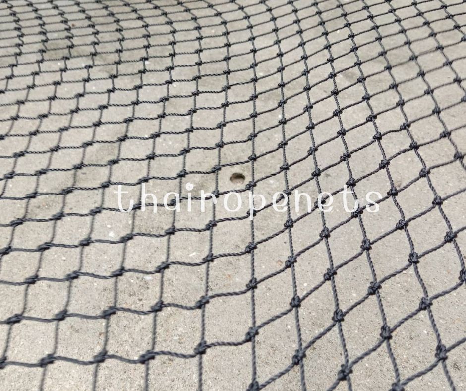 ตาข่ายไนล่อนล้อมบริเวณ ตาข่ายล้อมขอบเขต ตาข่ายกั้นขอบเขต ตาข่ายกั้นบริเวณ พร้อมร้อยเชือกขอบใช้งานได้ทันที