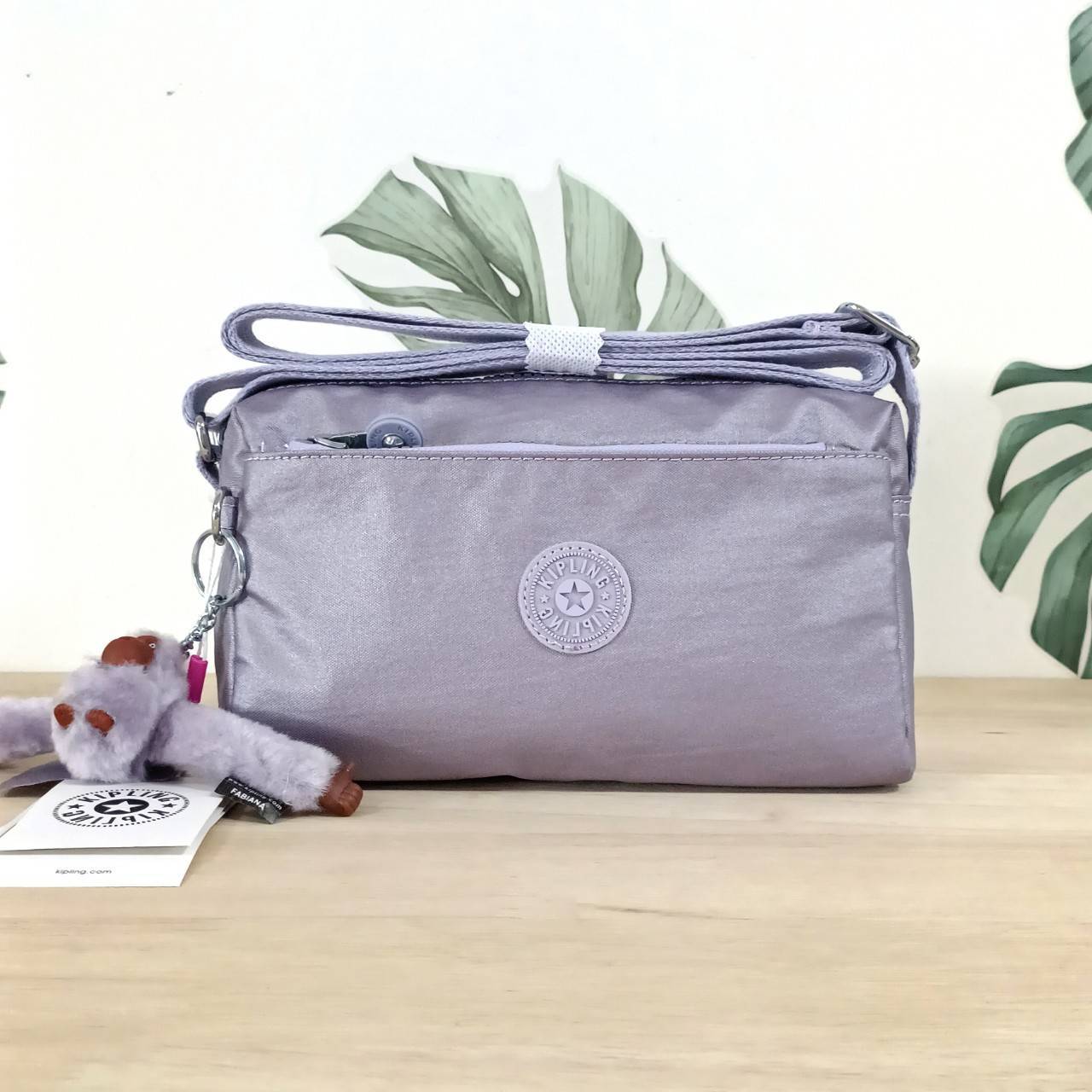KIPLING คิปลิ้ง K16217 Seoul up sling bag คิปลิง กระเป๋าสะพายไหล่