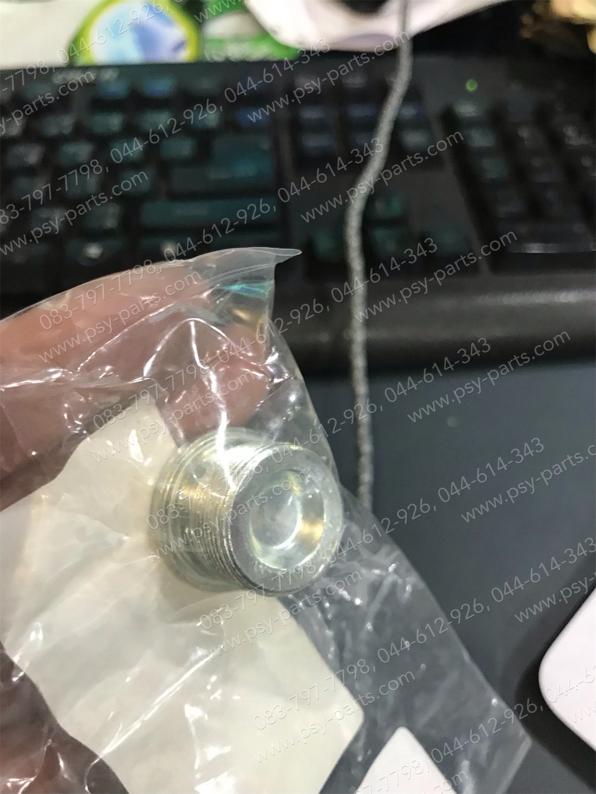 น็อตหัวโช้คอัพหน้า MIO (ติดรถ) ตัวบน