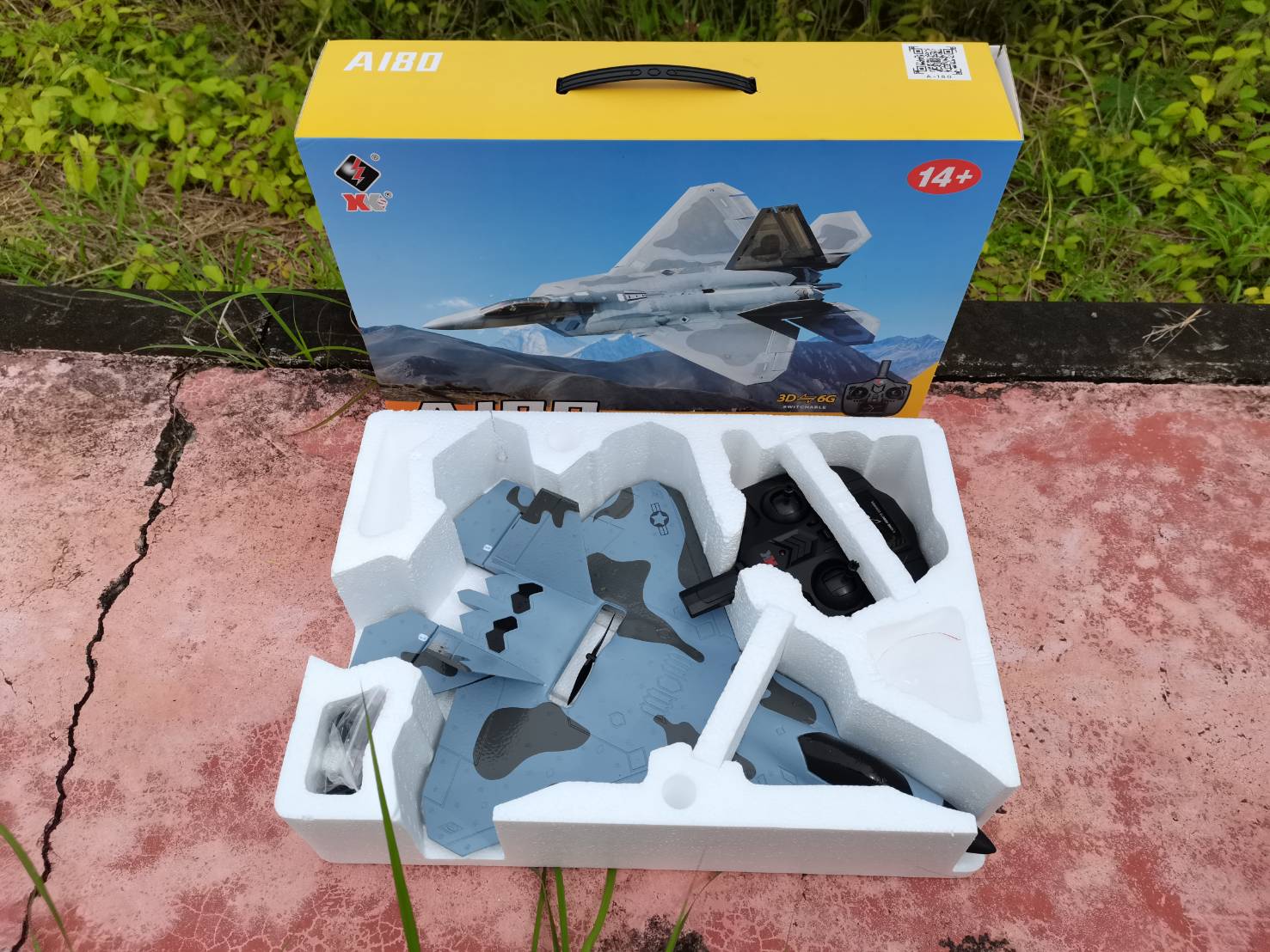 เครื่องบินบังคับ XK A180 F-22 RAPTER 3CH 2.4 GHZ สินค้าชุดพร้อมเล่น บินง่ายมากๆ