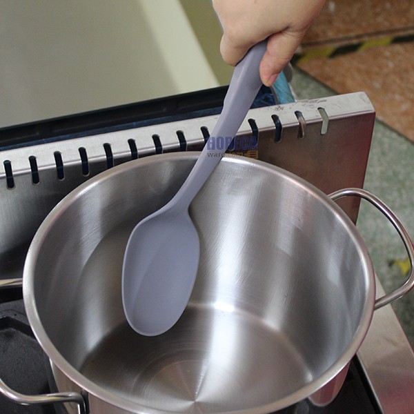 Super Nylon ทัพพีไนลอน สีเทา ตราฟิกเกอร์