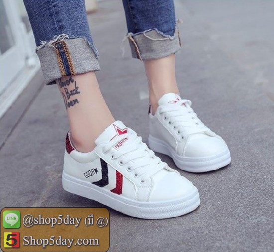 รองเท้าผ้าใบ สไตล์เกาหลี ตกแต่งลายเก๋ๆ (แถบแดง)