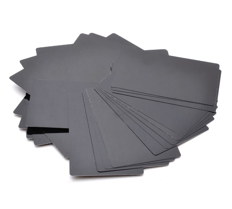 นามบัตรอลูมิเนียมว่างเปล่า สีดำเงา ขนาด 86x54mm. หนา 0.22มม. 1 กล่อง มี 100 แผ่น. Bright Black Aluminum Alloy Card Engraving Metal Business Access Business Card Blank Thickness 0.22mm.