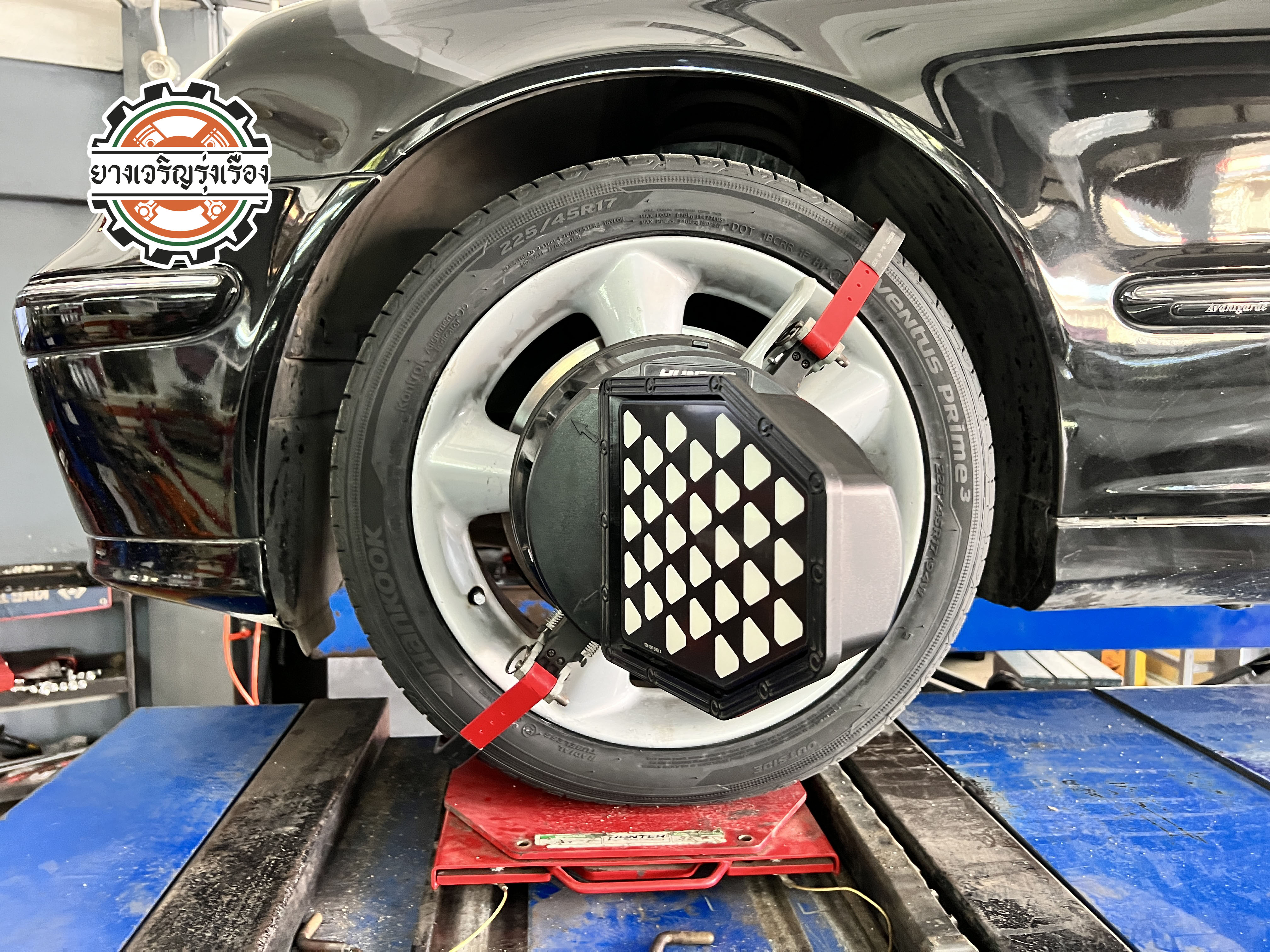 MERCEDES BENS เปลี่ยนยางรถยนต์เน้นใช้งานประจำวัน HANKOOK VENTUS PRIME3 ขนาด 225/45R17 𝙊𝙪𝙧 𝙎𝙚𝙧𝙫𝙞𝙘𝙚 บริการทางร้าน เรารับทำอะไรบ้าง 🔧 ติดตั้งยางแบบไร้รอย 100% 🔧 บริการสลับยาง ตามอายุ 🔧 มียางรถยนต์ทุกยี่ห้อให้เลือกซื้อ 🔧 เช็คช่วงล่าง แก้ปัญหาให้ตรงจุด 🔧 บริการล้างลิ้นปีกผีเสื้อ 🔧 บริการเช็คระยะรถยนต์ 🔧 เปลี่ยนถ่ายของเหลวทั้งระบบ 🔧 ตั้งศูนย์ด้วยเครื่อง HUNTER นำเข้าจาก USA สอบถามข้อมูลเพิ่มเติม หรือนัดหมายเข้ารับบริการ Tel : 08-6569-1915 Tel : 08-6544-5963 Line id : @88rw Tiktok : https://www.tiktok.com/@88rwycrr Youtube : https://youtube.com/@88rw Facebook : https://www.facebook.com/88rwtire Location : https://goo.gl/maps/HrNUAZXPN94KvxZ98?coh=178573&entry=tt #รถยนต์มีปัญหาไม่รู้ต้องแก้ตรงไหน ทางเรายินดี ตรวจหาปัญหาและหาวิธีแก้ บอกลูกค้าก่อนลงมือทำเสมอราคาเป็นธรรมไม่เอาเปรียบ สบายใจคุณลูกค้า ---------------------------------- ดูแลให้คำปรึกษาทุกปัญหาคาใจ ไม่ทิ้งลูกค้า มีบริการหลังการขาย 【ให้ผู้เชี่ยวชาญของเรา ดูแลรถคุณ】 ร้านยางเจริญรุ่งเรือง ยินดีต้อนรับครับ ---------------------------------- #โช๊คอัพรถยนต์ #monroe #yss #kayaba #profender #ร้านยางเจริญรุ่งเรือง #นนทบุรี #งามวงศ์วาน #amsfix #บริการช่วงล่างรถยนต์ #ซ่อมบำรุงช่วงล่าง #เซทอัพโช๊คอัพรถยนต์