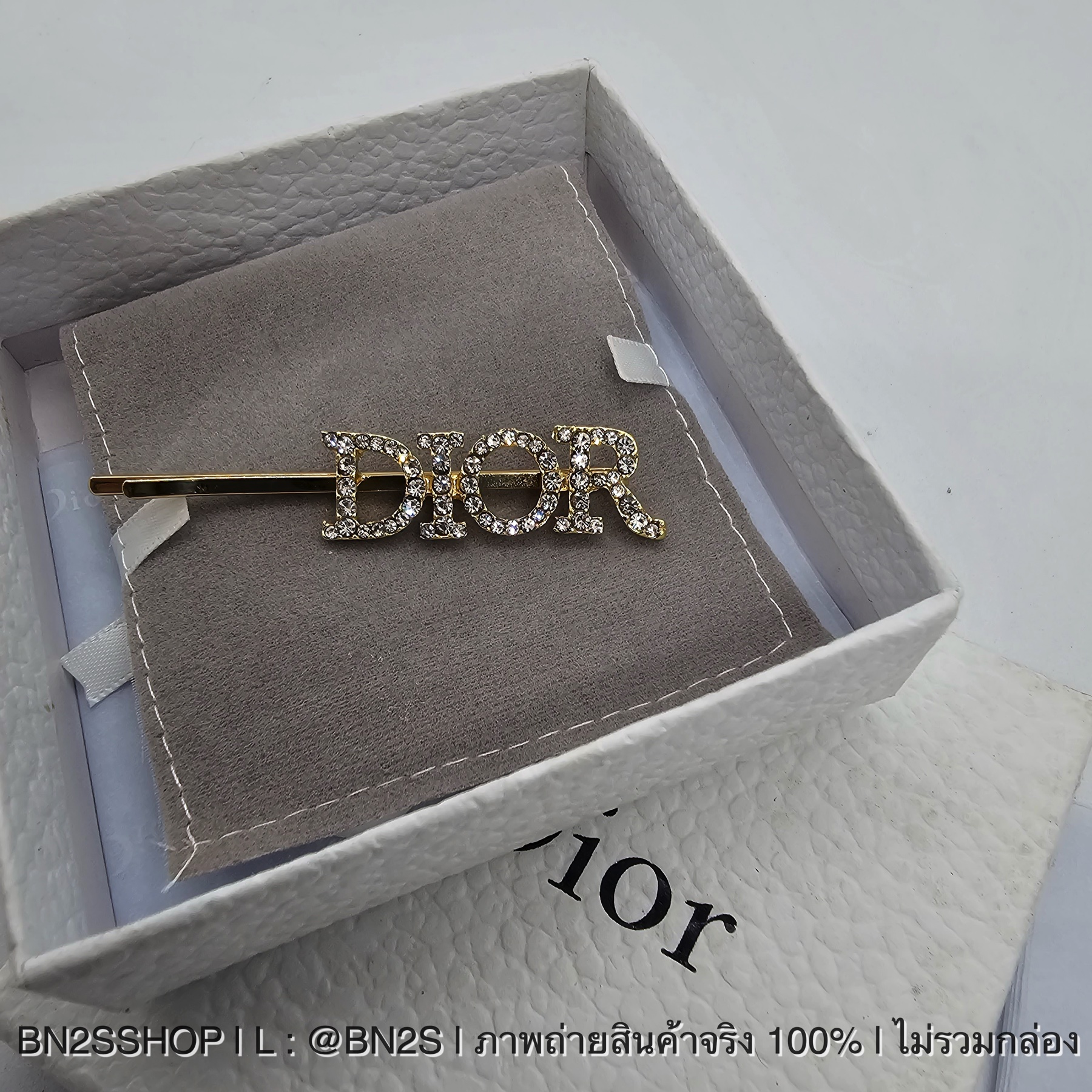 Dior Logo Hair Clip กิ๊บหนีบผมแบบก้านสไลด์ ประดับโลโก้ดิออ ติดเพชร งานปั๊มแบรนด์ พร้อมส่ง
