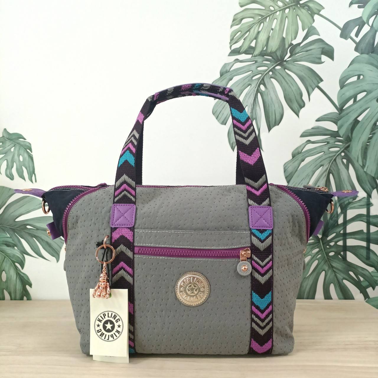 KIPLING กระเป๋าสะพายไหล่ คิปลิ้ง โท้ท Art M Tote Bag