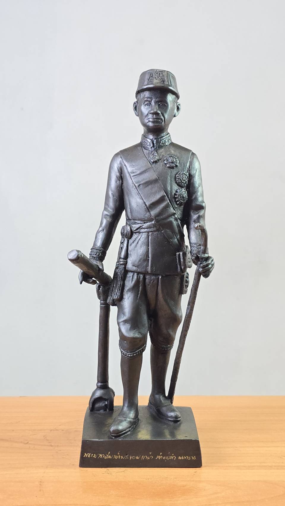 พระบาทสมเด็จพระจอมเกล้าเจ้าอยู่หัว (รัชกาลที่ 4 แห่งกรุงรัตนโกสินทร์)(ชุด7บูรพกษัตริย์)ขนาด5นิ้ว