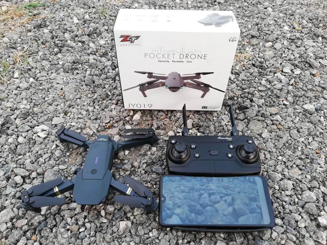 โดรนบังคับวิทยุ Eachine.E85 FPV WIFI 720P CAMERA พร้อมวิทยุบังคับ 2.4 GHZ.ชุดพร้อมเล่น