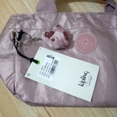 กระเป๋า kiplingแท้ Sugar S II กระเป๋าถือ สะพายไหล่ กระเป๋าคิปลิ้ง กระเป๋าคิปลิง
