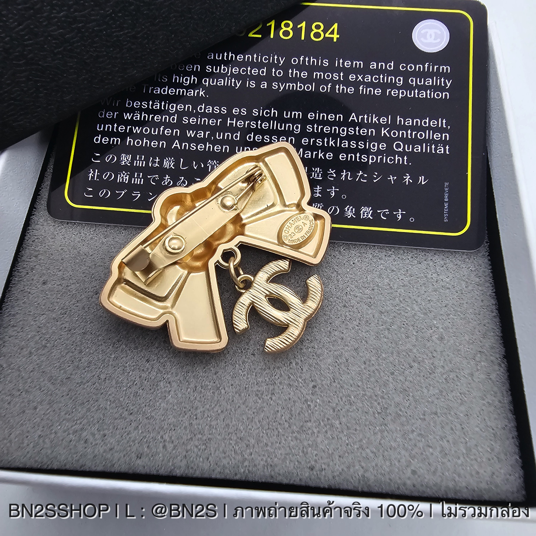 Chanel CC Logo Brooch เข็มกลัดติดสูท เข็มกลัดชาแนล รุ่นใหม่ จี้รูปโบว์ห้อย cc ประดับเพชร
