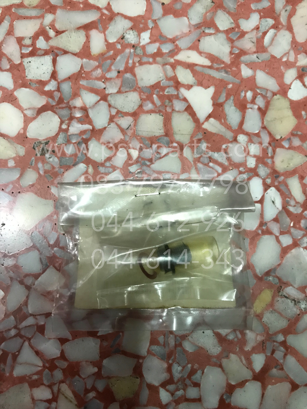 เข็มลูกลอย TUXEDO (T)